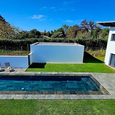 Marion - 3 & Piscine Biarriz